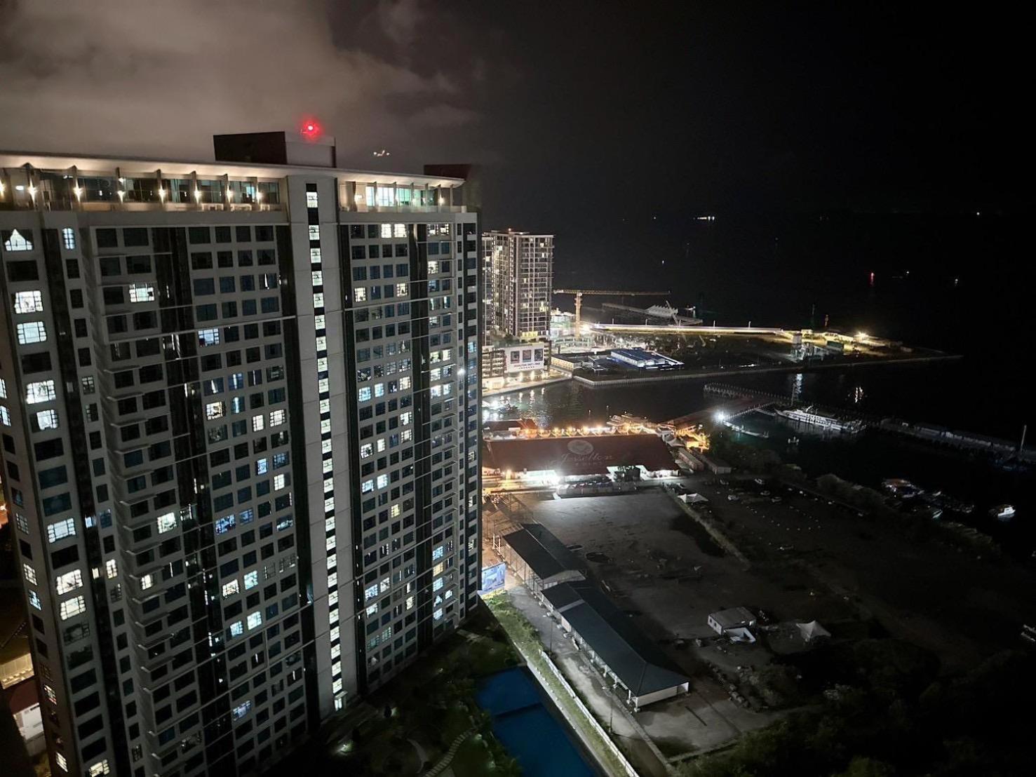 شقة Sunset View Jesselton Quay Near Jesselton Point Near Suria Sabah Near Gaya Street كوتا كينابالو المظهر الخارجي الصورة