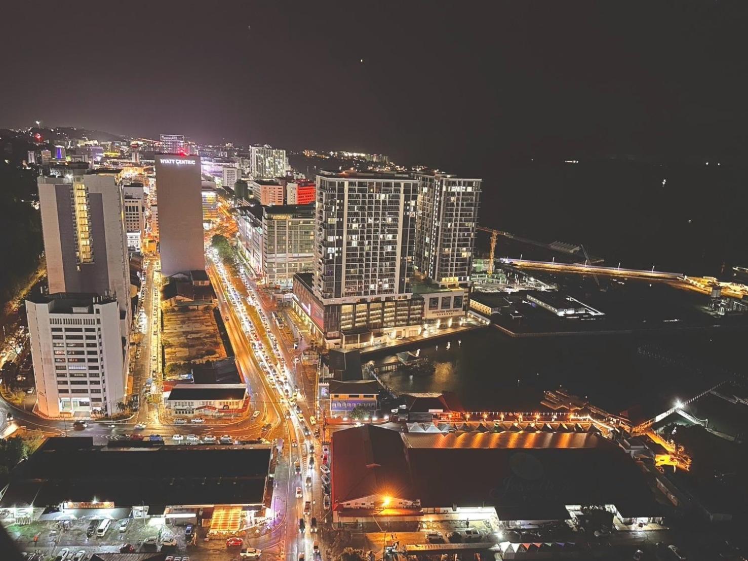شقة Sunset View Jesselton Quay Near Jesselton Point Near Suria Sabah Near Gaya Street كوتا كينابالو المظهر الخارجي الصورة
